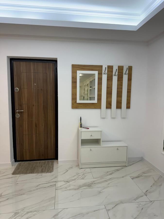 Golden Garden Luxury Apartment In Bucharest Exterior photo