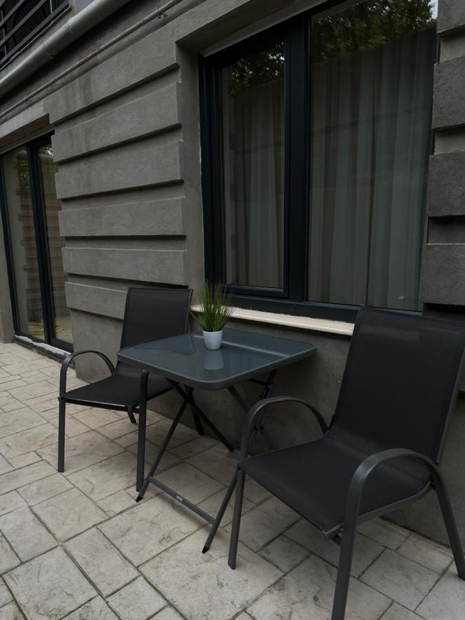 Golden Garden Luxury Apartment In Bucharest Exterior photo